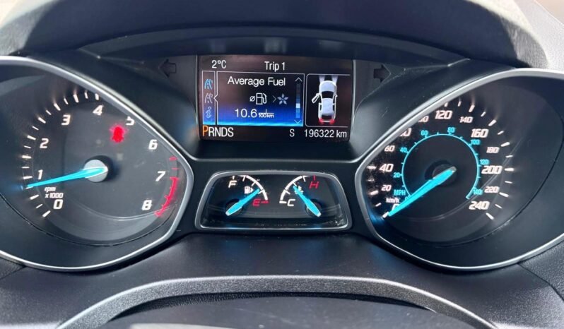 
								2015 Ford Escape AWD full									