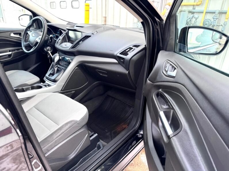 
								2015 Ford Escape AWD full									