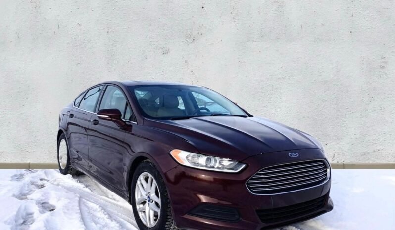 
								2013 Ford Fusion SE Sedan full									