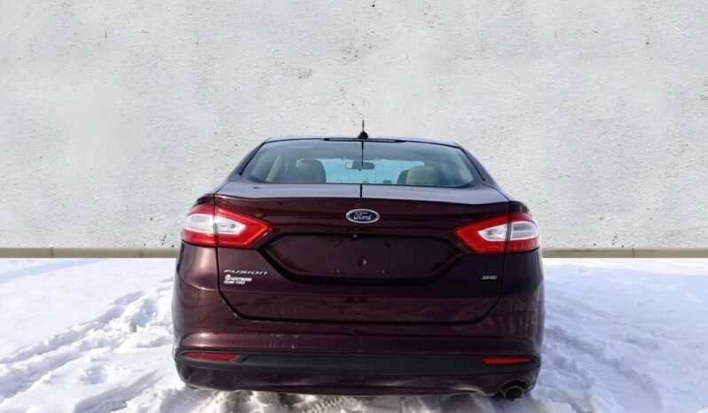 
								2013 Ford Fusion SE Sedan full									