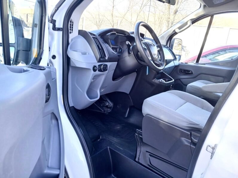 
								2018 Ford Transit 150 Cargo Van full									