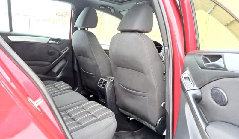 
								2013 Volkswagen Golf GTI Hatchback full									