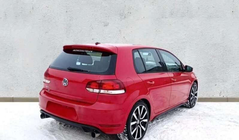 
								2013 Volkswagen Golf GTI Hatchback full									