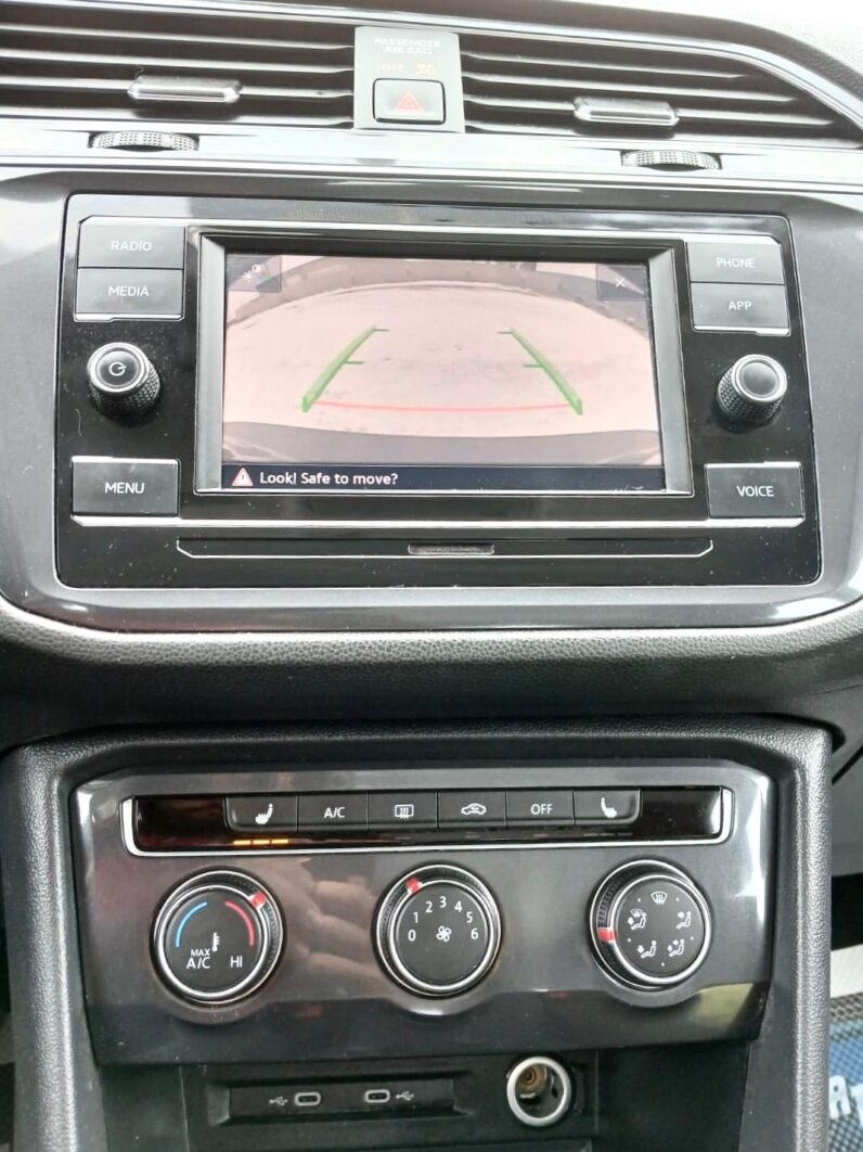 
								2020 Volkswagen Tiguan Trendline AWD SUV full									