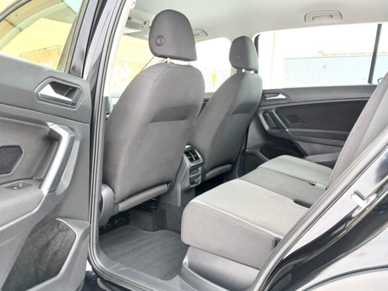 
								2020 Volkswagen Tiguan Trendline AWD SUV full									