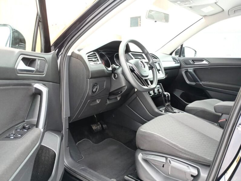 
								2020 Volkswagen Tiguan Trendline AWD SUV full									