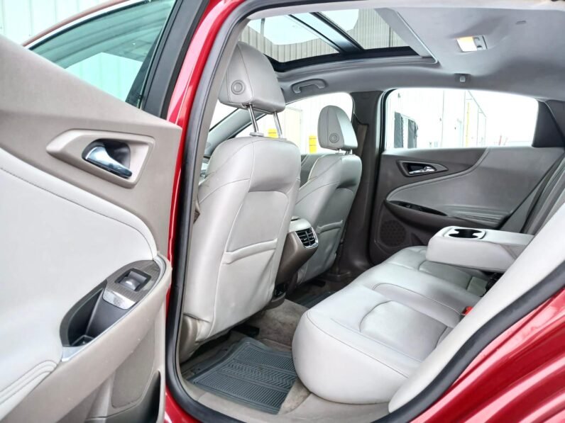 
								2016 Chevrolet Malibu LT Sedan full									