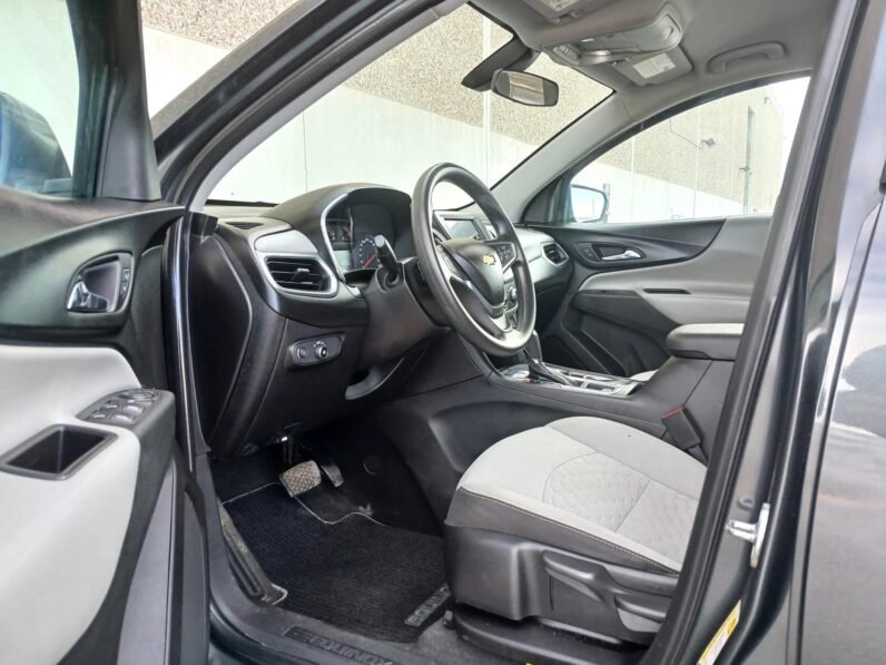 
								2018 Chevrolet Equinox AWD SUV full									