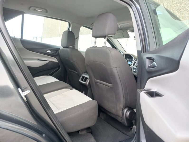 
								2018 Chevrolet Equinox AWD SUV full									