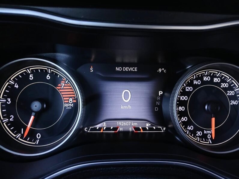 
								2019 Jeep Cherokee High-Altitude 4×4 SUV. full									