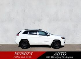 2019 Jeep Cherokee High-Altitude 4×4 SUV.