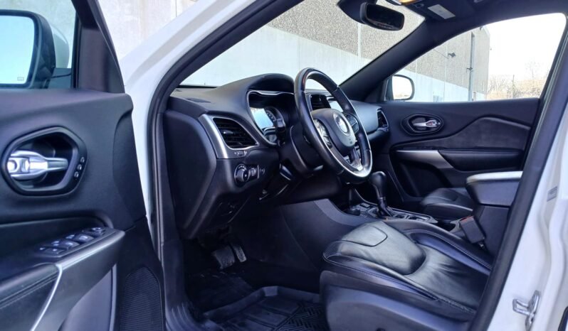 
								2019 Jeep Cherokee High-Altitude 4×4 SUV. full									