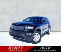 2014 Jeep Grand Cherokee Laredo 4×4 SUV.