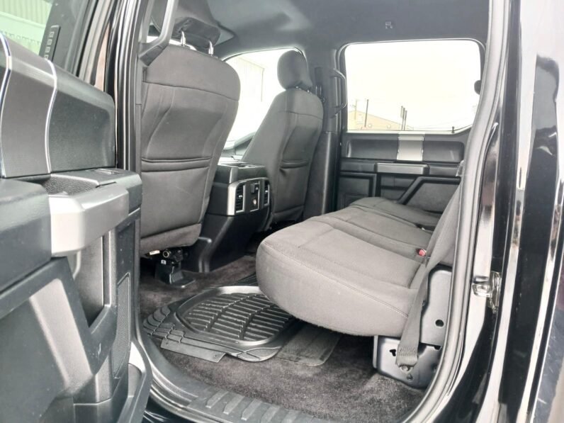 
								2016 Ford F-150 SPORT Crewcab 4×4 Pickup Truck full									