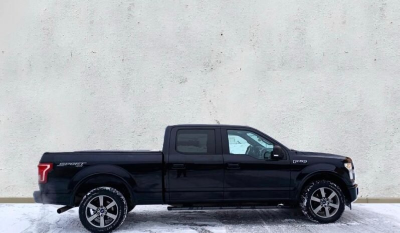 
								2016 Ford F-150 SPORT Crewcab 4×4 Pickup Truck full									