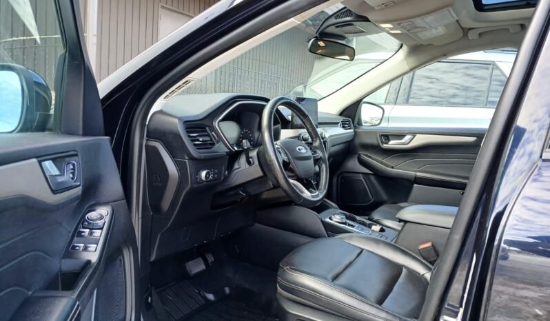 
								2021 Ford Escape SEL AWD SUV. full									