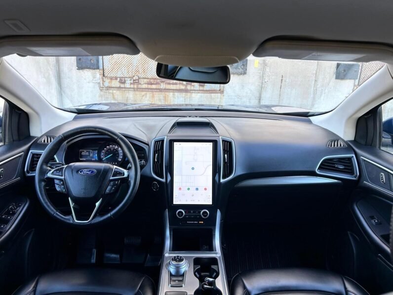 
								2022 Ford Edge SEL AWD SUV full									