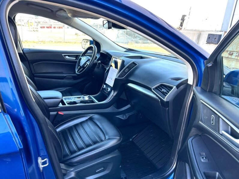 
								2022 Ford Edge SEL AWD SUV full									