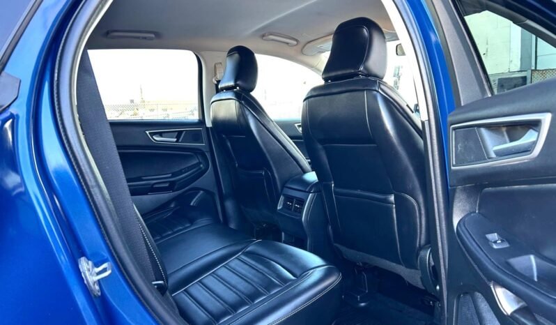 
								2022 Ford Edge SEL AWD SUV full									