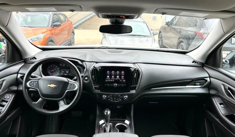 
								2020 Chevrolet Traverse AWD SUV full									
