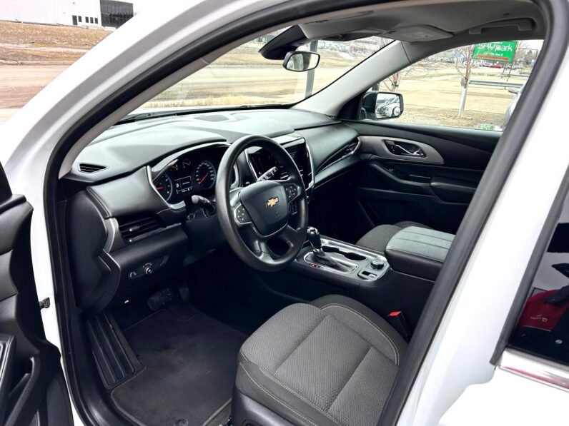 
								2020 Chevrolet Traverse AWD SUV full									