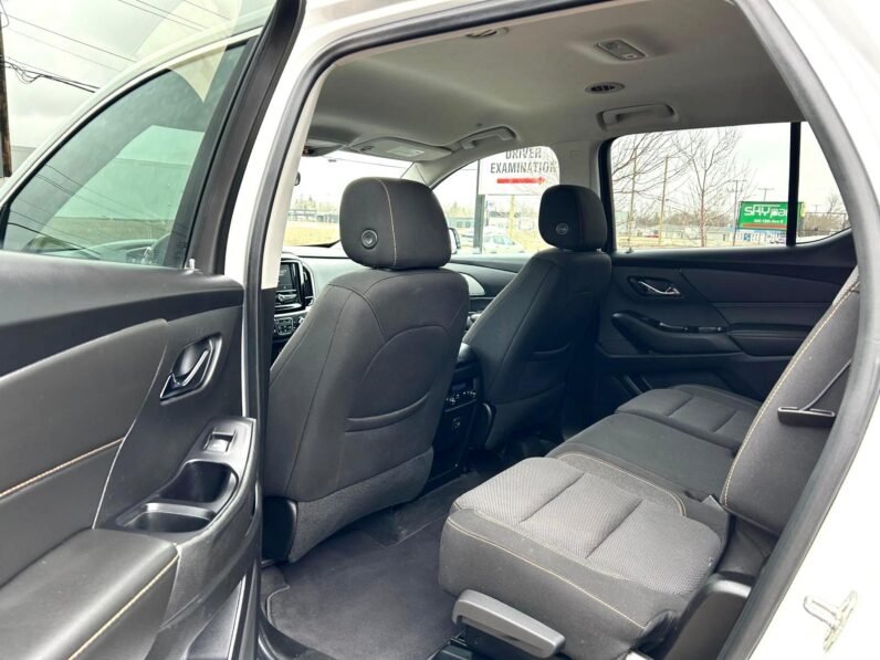 
								2020 Chevrolet Traverse AWD SUV full									