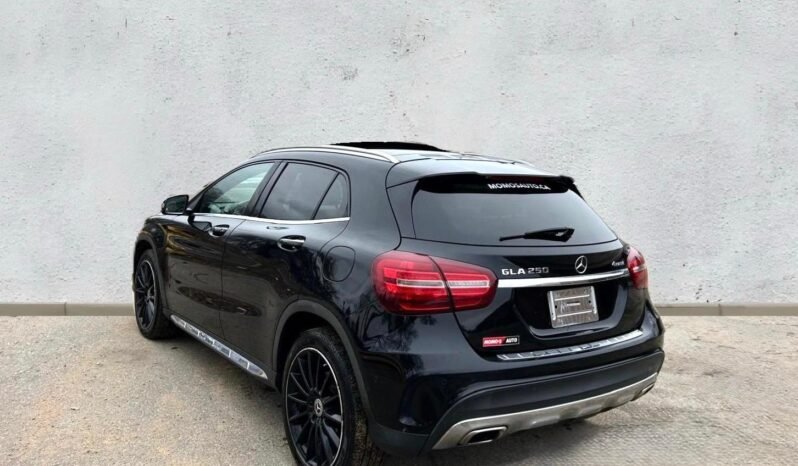 
								2018 Mercedes GLA250 4MATIC AWD SUV full									