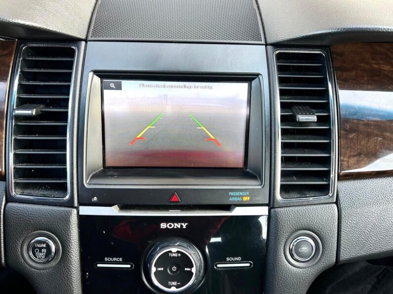 
								2013 Ford Taurus Limited AWD Sedan full									