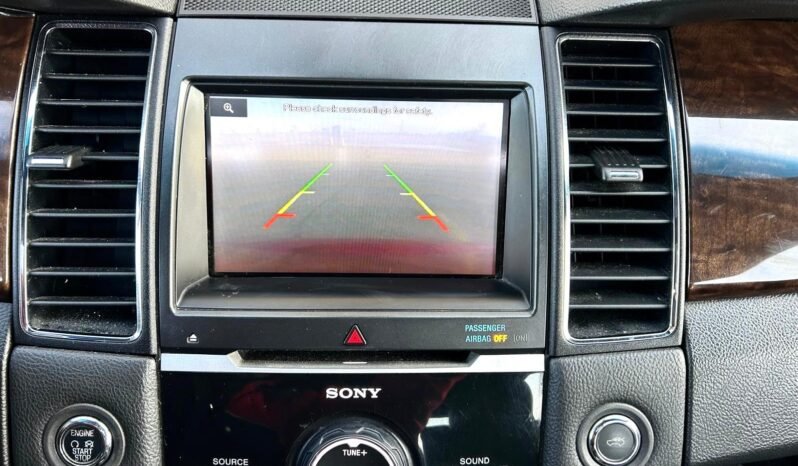 
								2013 Ford Taurus Limited AWD Sedan full									