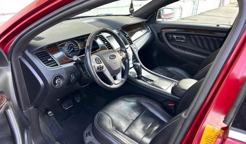 
								2013 Ford Taurus Limited AWD Sedan full									