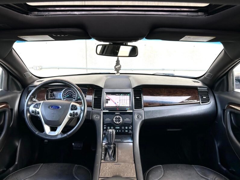 
								2013 Ford Taurus Limited AWD Sedan full									