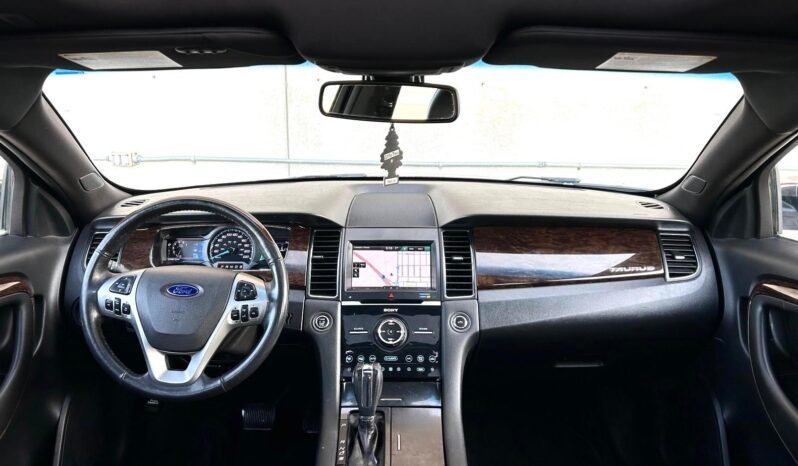 
								2013 Ford Taurus Limited AWD Sedan full									