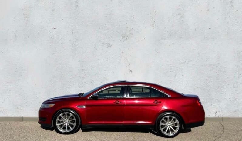 
								2013 Ford Taurus Limited AWD Sedan full									
