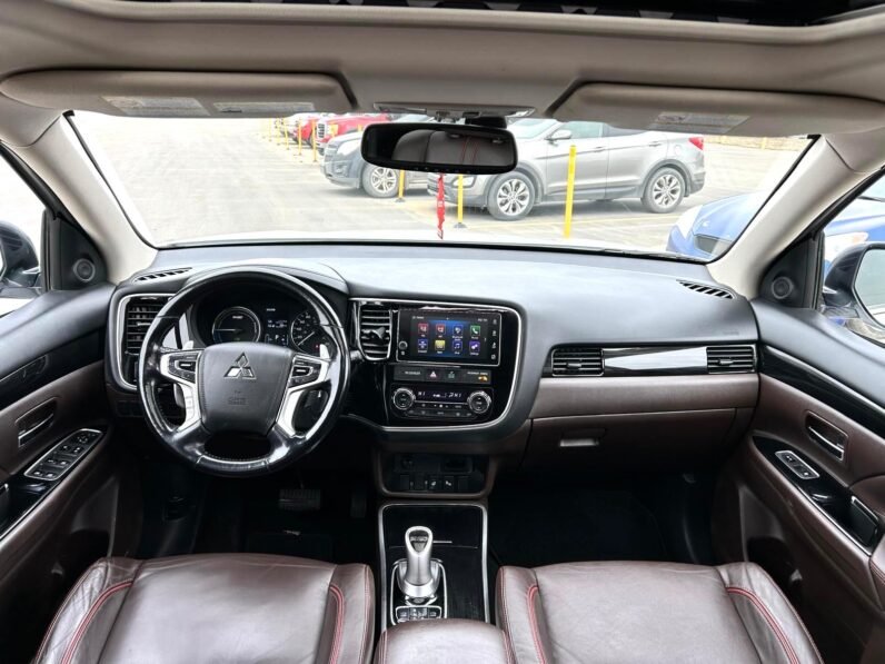 
								2018 Mitsubishi Outlander Limited PHEV AWD SUV full									