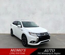 2018 Mitsubishi Outlander Limited PHEV AWD SUV