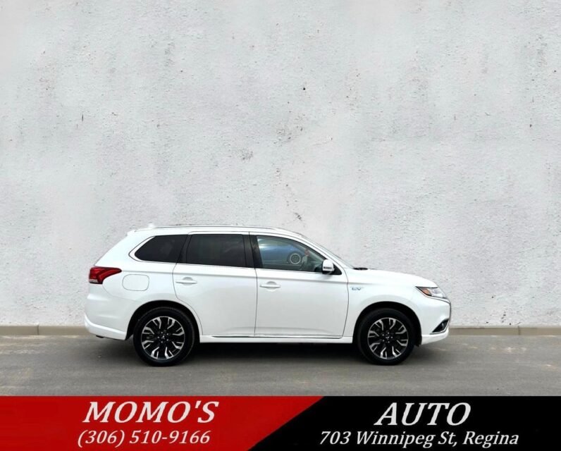 
								2018 Mitsubishi Outlander Limited PHEV AWD SUV full									