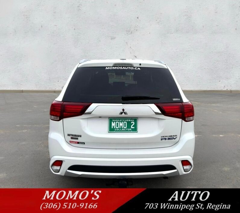 
								2018 Mitsubishi Outlander Limited PHEV AWD SUV full									