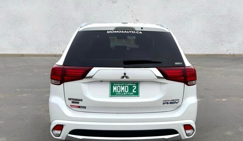 
								2018 Mitsubishi Outlander Limited PHEV AWD SUV full									