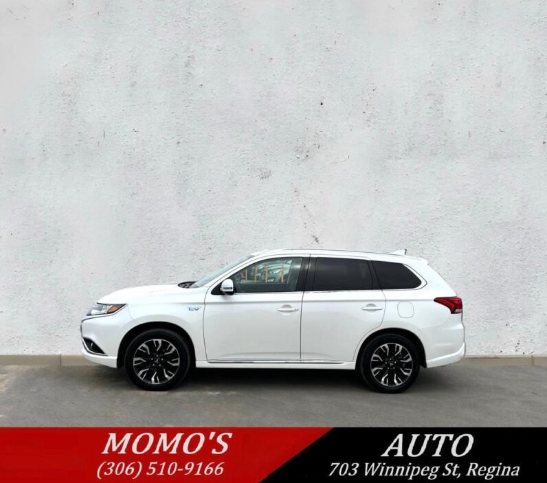 
								2018 Mitsubishi Outlander Limited PHEV AWD SUV full									