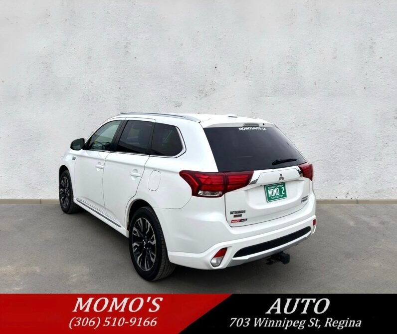 
								2018 Mitsubishi Outlander Limited PHEV AWD SUV full									