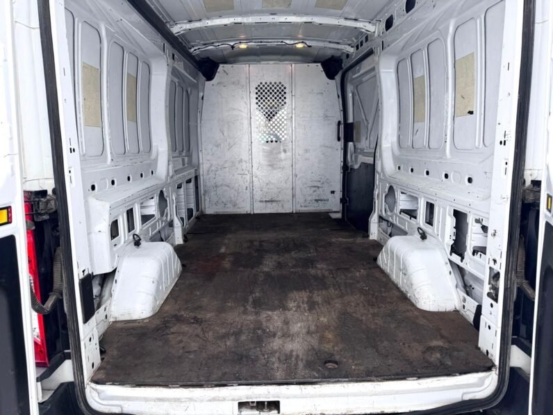 
								2016 Ford Transit 250 Medium-Roof Cargo Van. full									