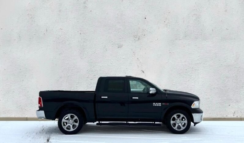
								2017 Dodge Ram 1500 Eco-Diesel Laramie 4×4 Pickup Truck full									