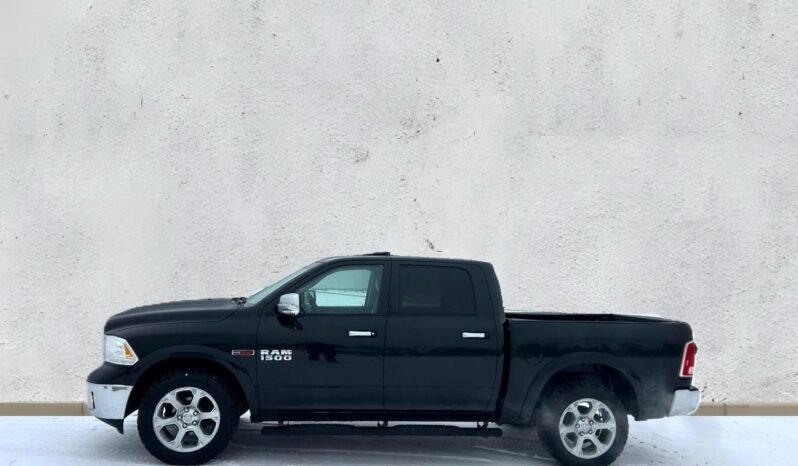 
								2017 Dodge Ram 1500 Eco-Diesel Laramie 4×4 Pickup Truck full									