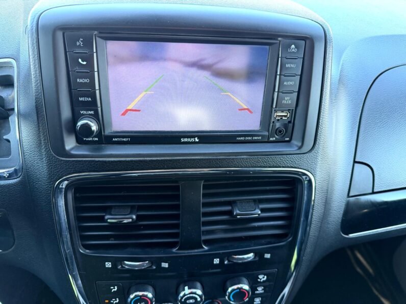 
								2019 Dodge Grand Caravan SXT Minivan full									