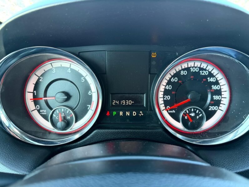 
								2019 Dodge Grand Caravan SXT Minivan full									