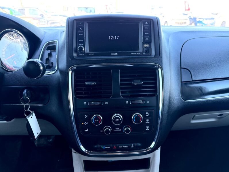 
								2019 Dodge Grand Caravan SXT Minivan full									