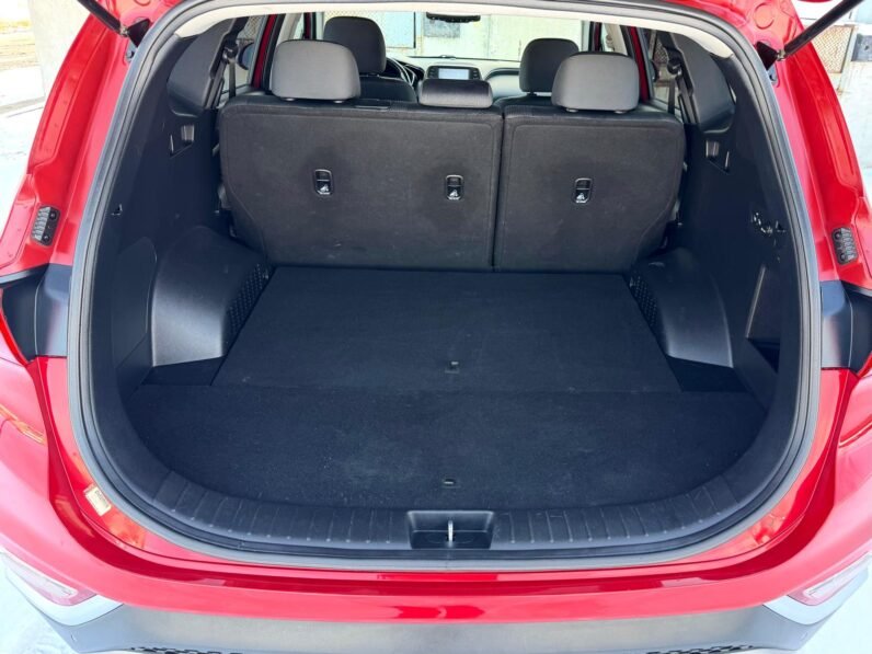 
								2019 Hyundai Santa Fe Essential AWD SUV full									