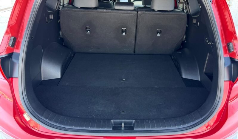 
								2019 Hyundai Santa Fe Essential AWD SUV full									