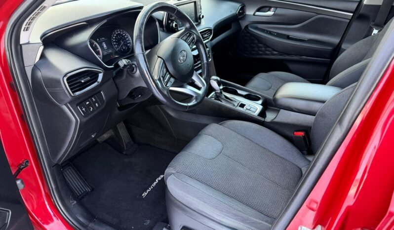 
								2019 Hyundai Santa Fe Essential AWD SUV full									