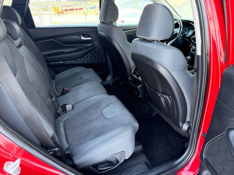 
								2019 Hyundai Santa Fe Essential AWD SUV full									